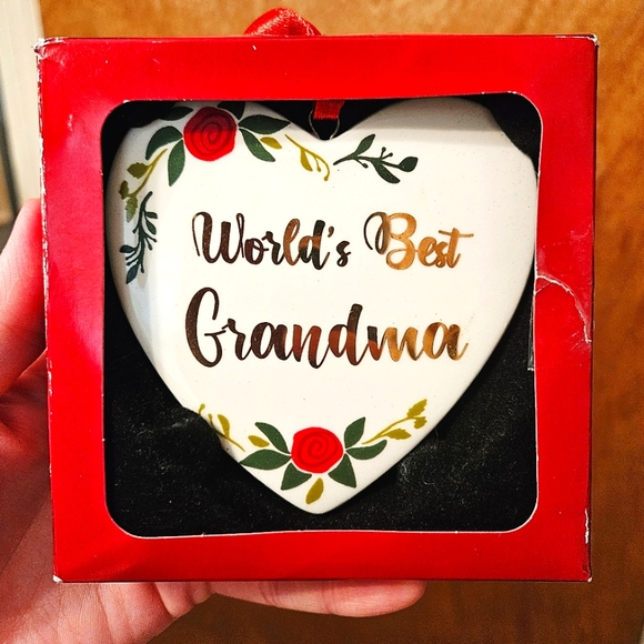 World's Best Grandma heart ornament, NIB - Picture 2 of 9